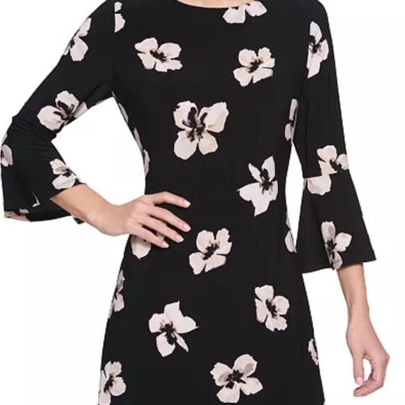 Tommy Hilfiger Dresses & Skirts - Tommy Hilfiger Floral Print Bell Sleeve Mini Dress Size 8